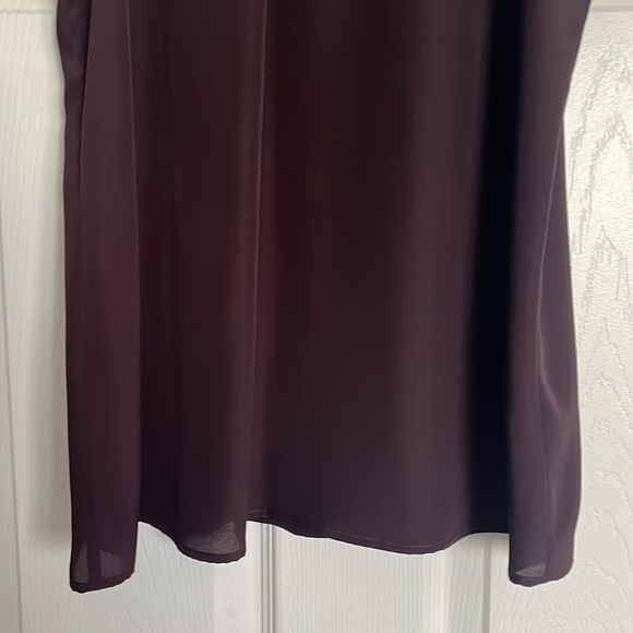 Women’s high neck sleeveless blouse from Le Chateau - Picture 3 of 8